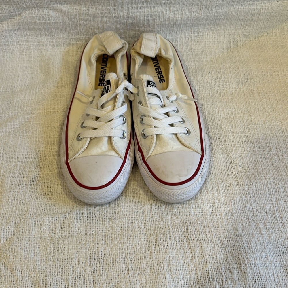 Converse white low top size 6